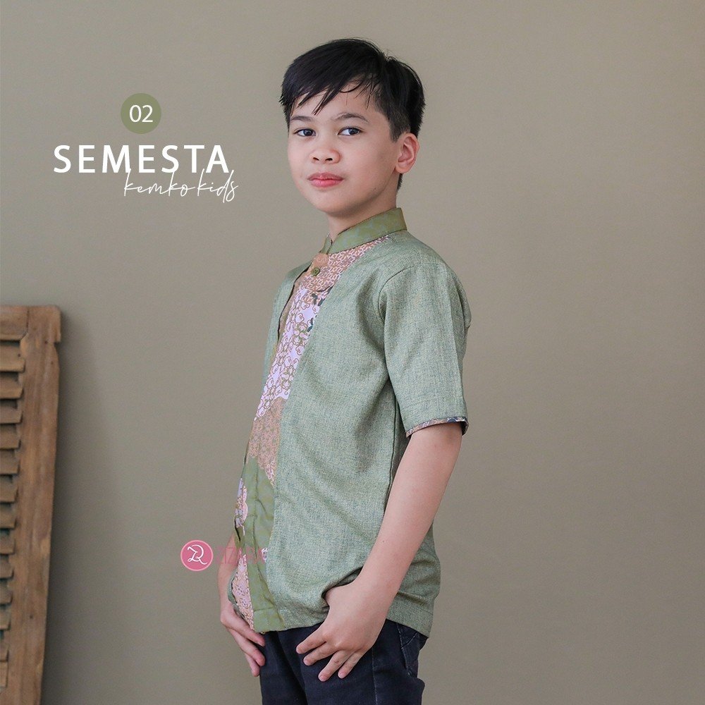 LINE_ALBUM_Semesta,Asfa,Sherea, MUKENA RARAS, VANIA, ALEZA_220223_23