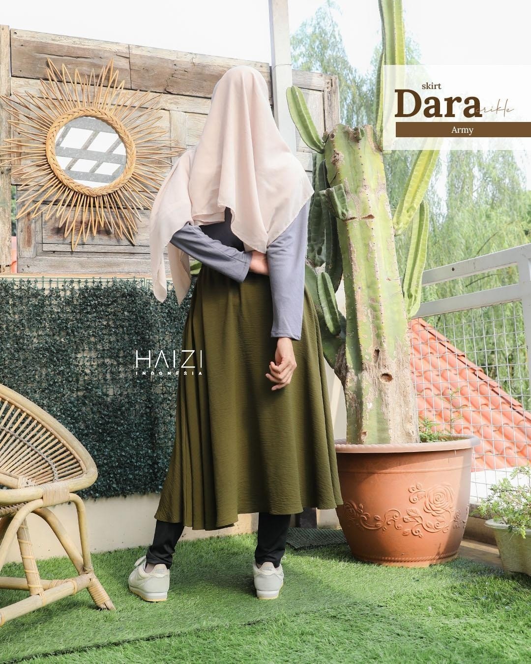 LINE_ALBUM_Dara,Lumi,Tiza,Livy,Rinjani_221012_26