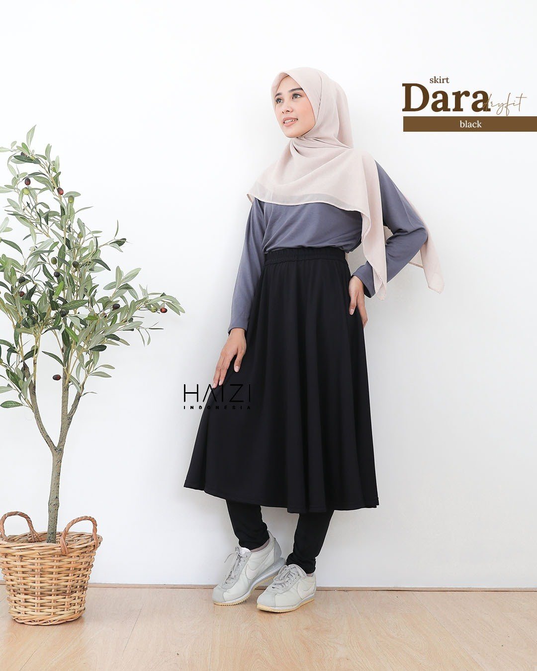 LINE_ALBUM_Dara,Lumi,Tiza,Livy,Rinjani_221017_6