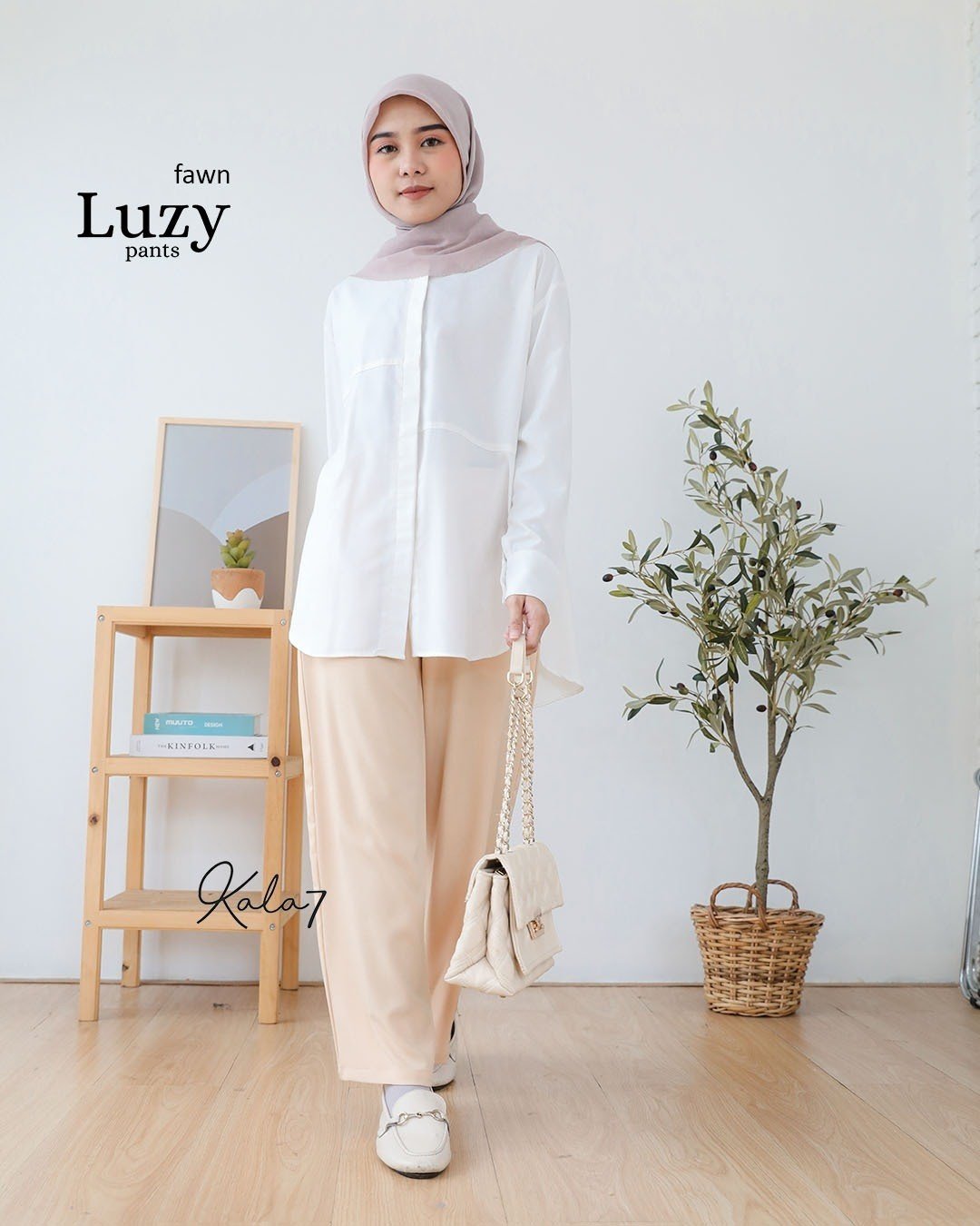 LINE_ALBUM_Luzy,Hena,Dara,Lumi,Tiza,Livy,Rinjani_221214_43