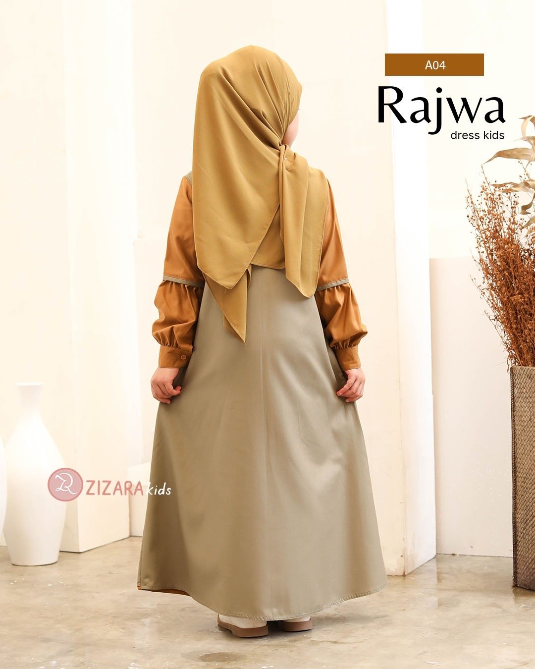 LINE_ALBUM_Rajwa,Ruzha,Rukmi,Runi,Radwah_230223_204