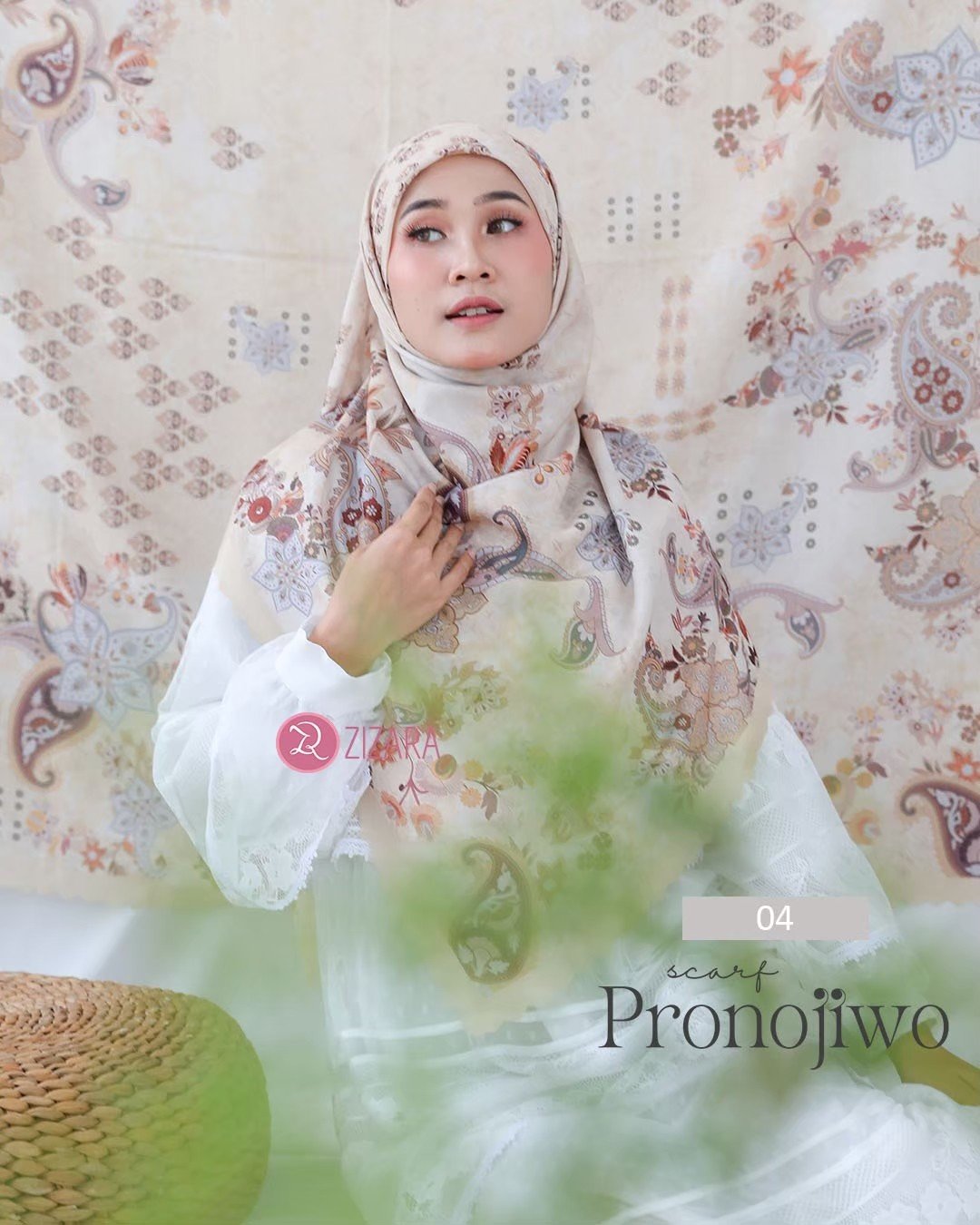 LINE_ALBUM_Prisha,Piaraya,Plain,Puspita,Pronojiwo_230614_31