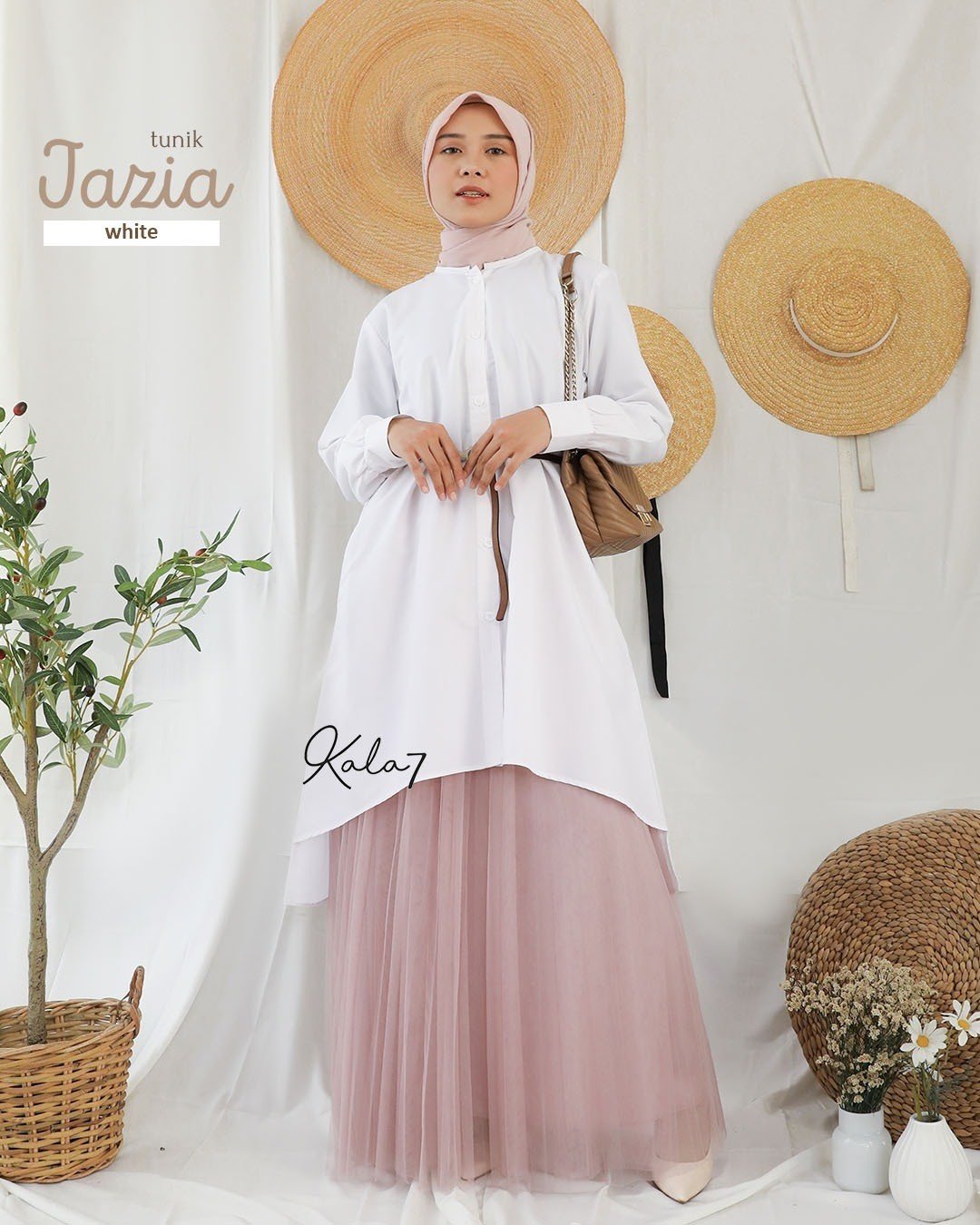 LINE_ALBUM_Jazia,Jehan,Jamia,Jakarta_230703_52