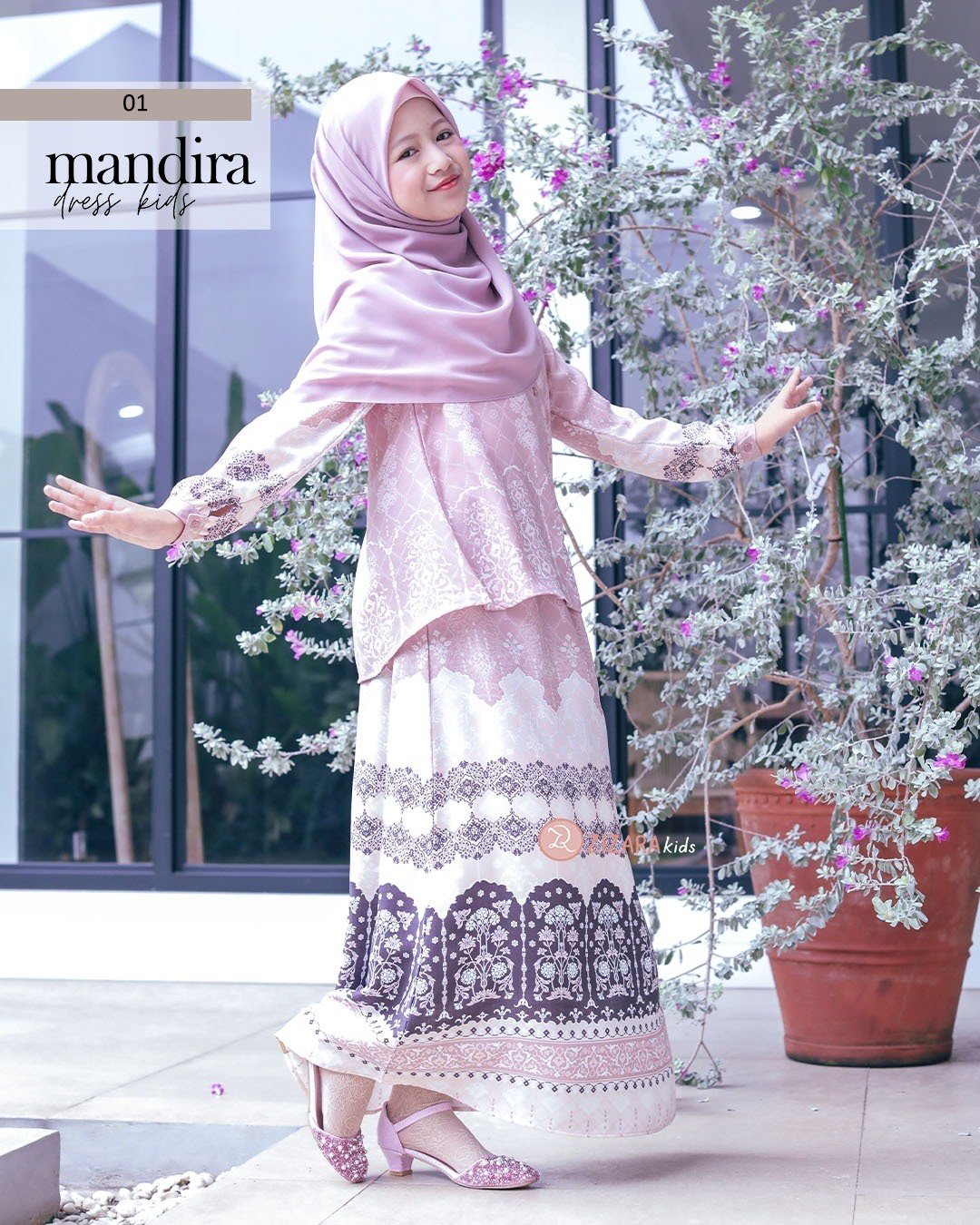 LINE_ALBUM_Mandira_231113_138