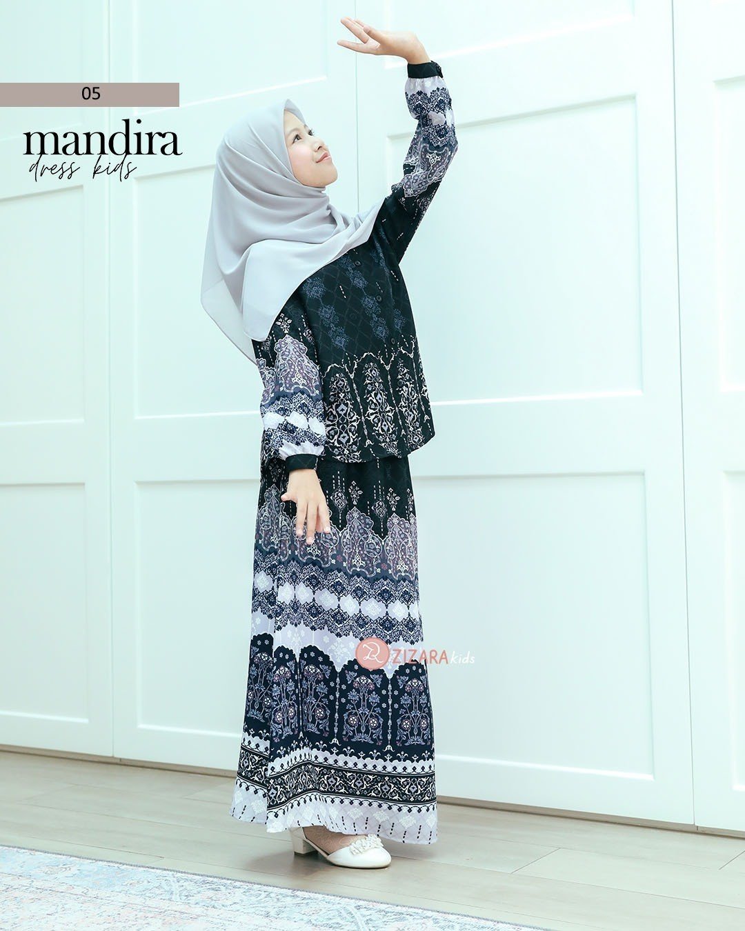 LINE_ALBUM_Mandira_231113_277