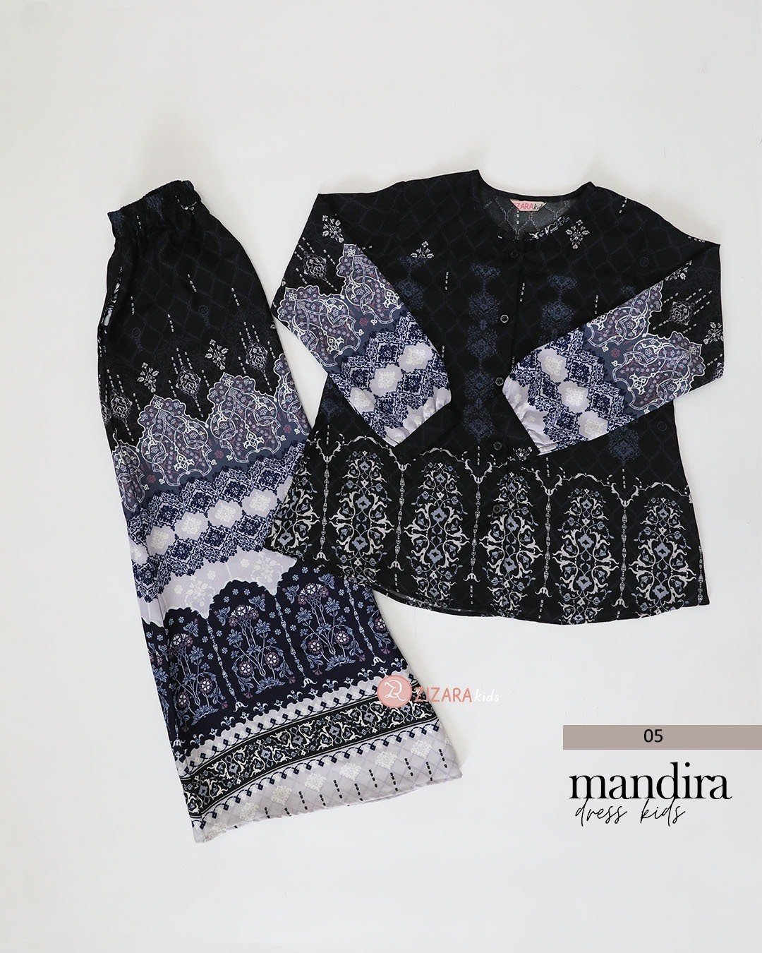 LINE_ALBUM_Mandira_231113_277