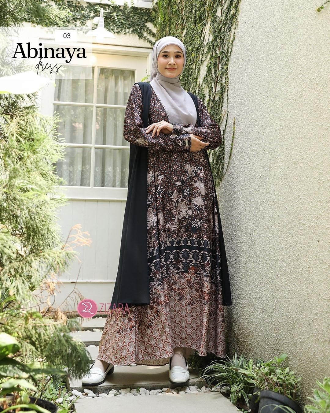 LINE_ALBUM_Abinaya,Ayuna_231213_194