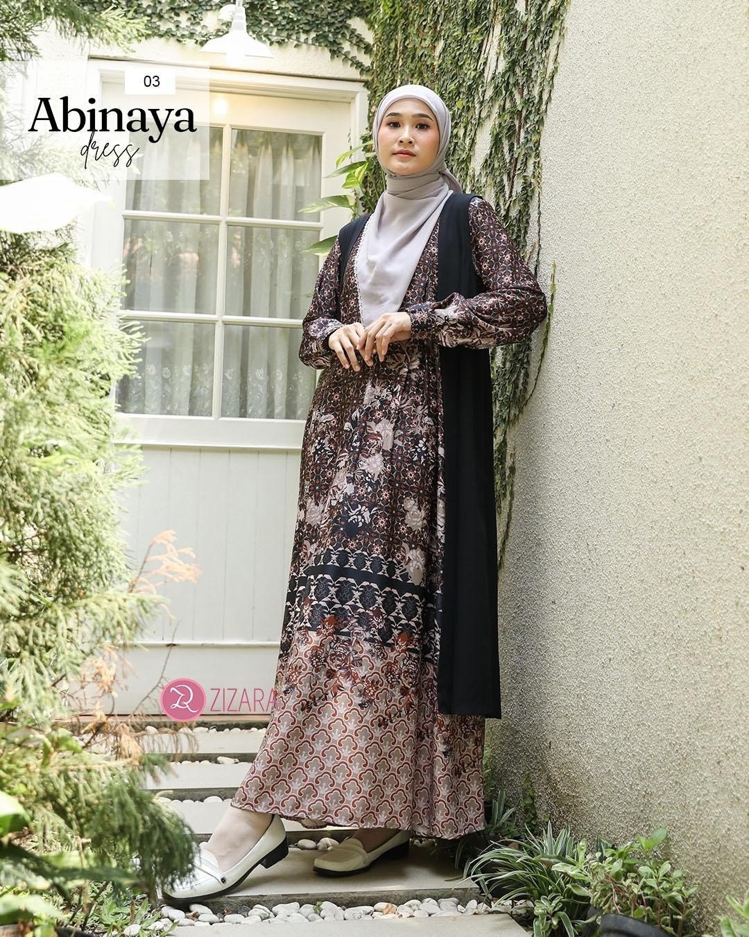 LINE_ALBUM_Abinaya,Ayuna_231213_194