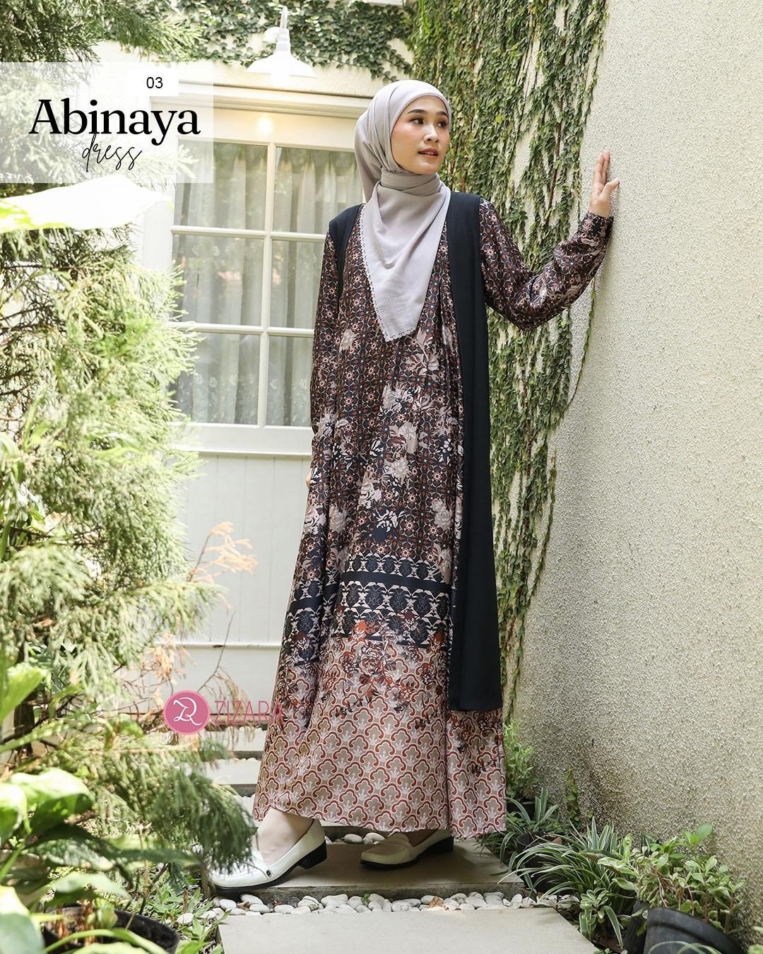 LINE_ALBUM_Abinaya,Ayuna_231213_194