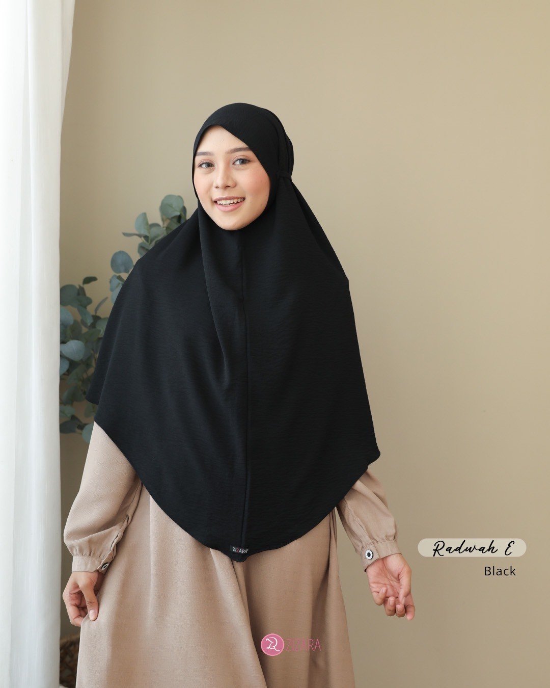 LINE_ALBUM_Rahma,Rinjani,Rawnie,Rajwa,Ruzha,Rukmi,Radwah_250531_6