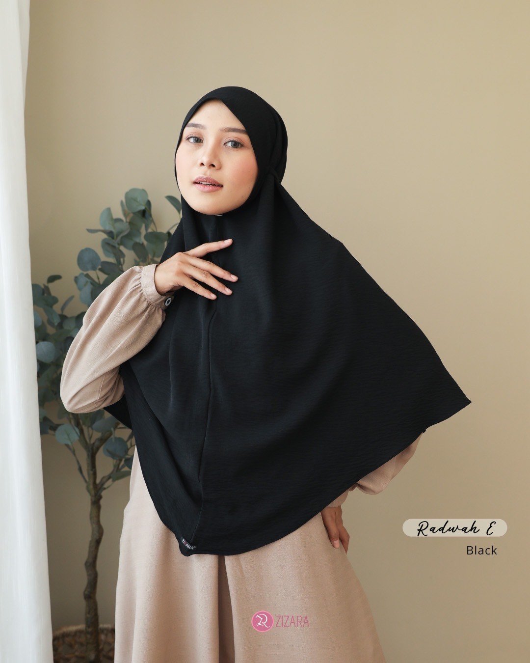 LINE_ALBUM_Rahma,Rinjani,Rawnie,Rajwa,Ruzha,Rukmi,Radwah_250531_6