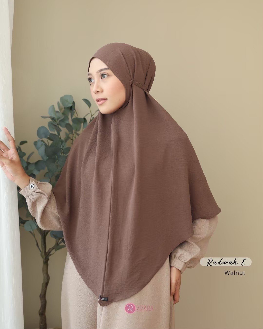 LINE_ALBUM_Rona,Rinjani,Rawnie,Rajwa,Ruzha,Rukmi,Runi,Radwah_240423_1