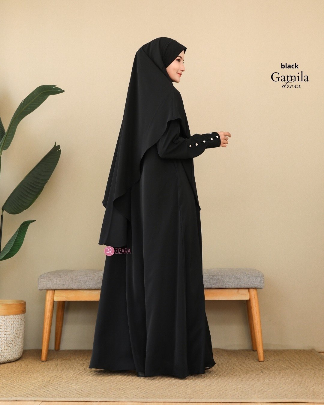 LINE_ALBUM_Gamila,Galina,Ghalia_240531_23