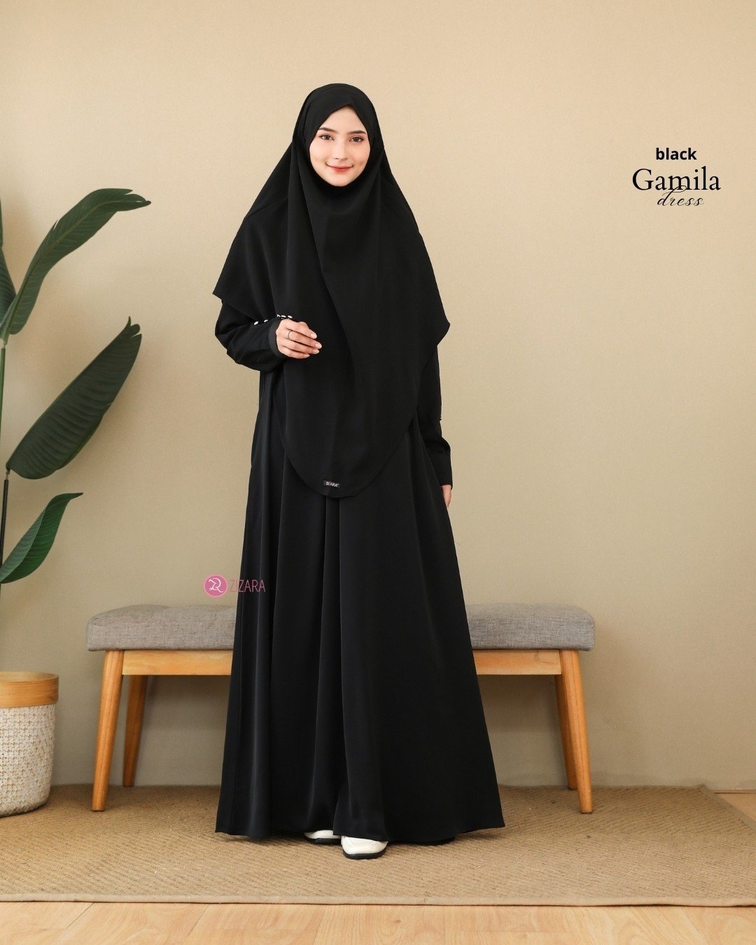 LINE_ALBUM_Gamila,Galina,Ghalia_240531_23