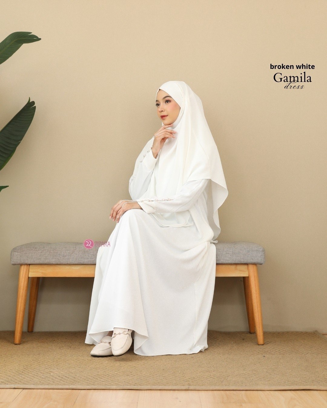 LINE_ALBUM_Gamila,Galina,Ghalia_240531_26