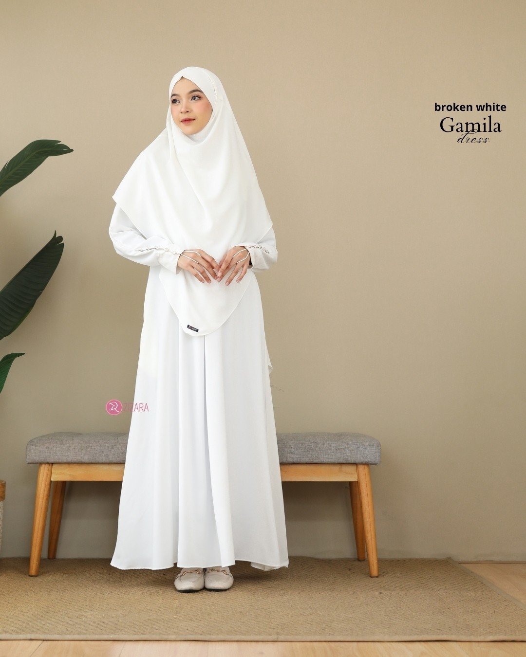 LINE_ALBUM_Gamila,Galina,Ghalia_240531_26