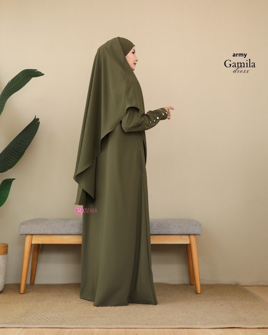 LINE_ALBUM_Gamila,Galina,Ghalia_240531_36