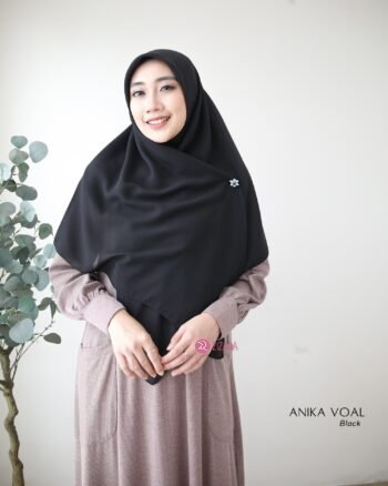 Anika Voal Black