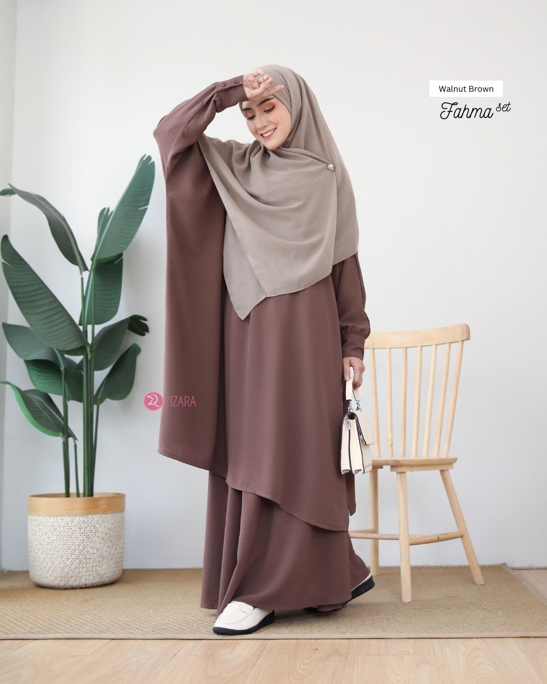 LINE_ALBUM_Fahma,Faza,Fatima_241016_15