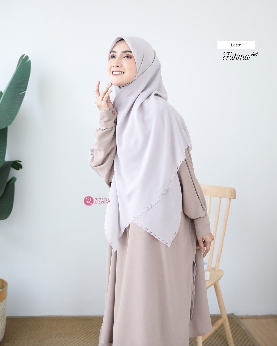 LINE_ALBUM_Fahma,Faza,Fatima_241016_7