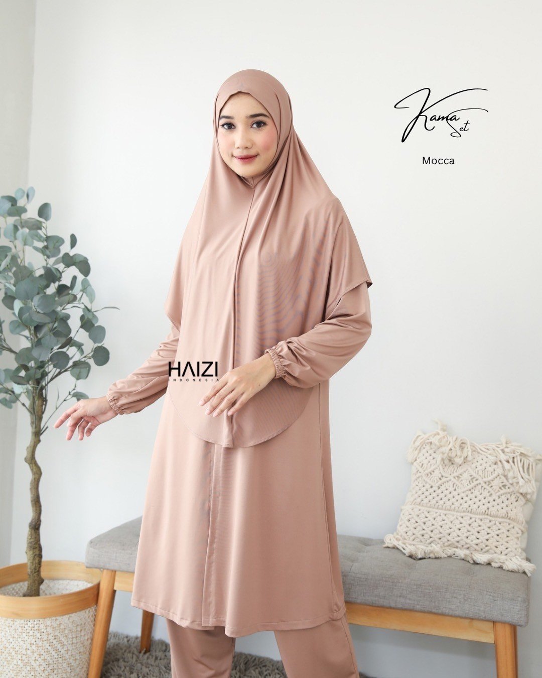 LINE_ALBUM_Kama,Kavita,Kaori,Kheva_241105_6