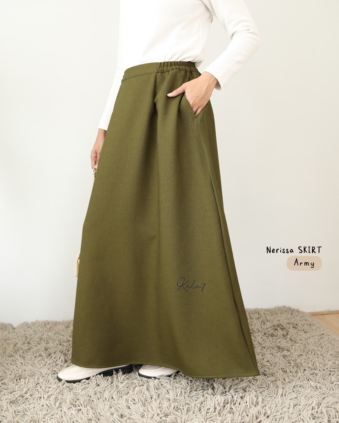 LINE_ALBUM_Nerissa,Nayna,Nura,Nida_241118_43