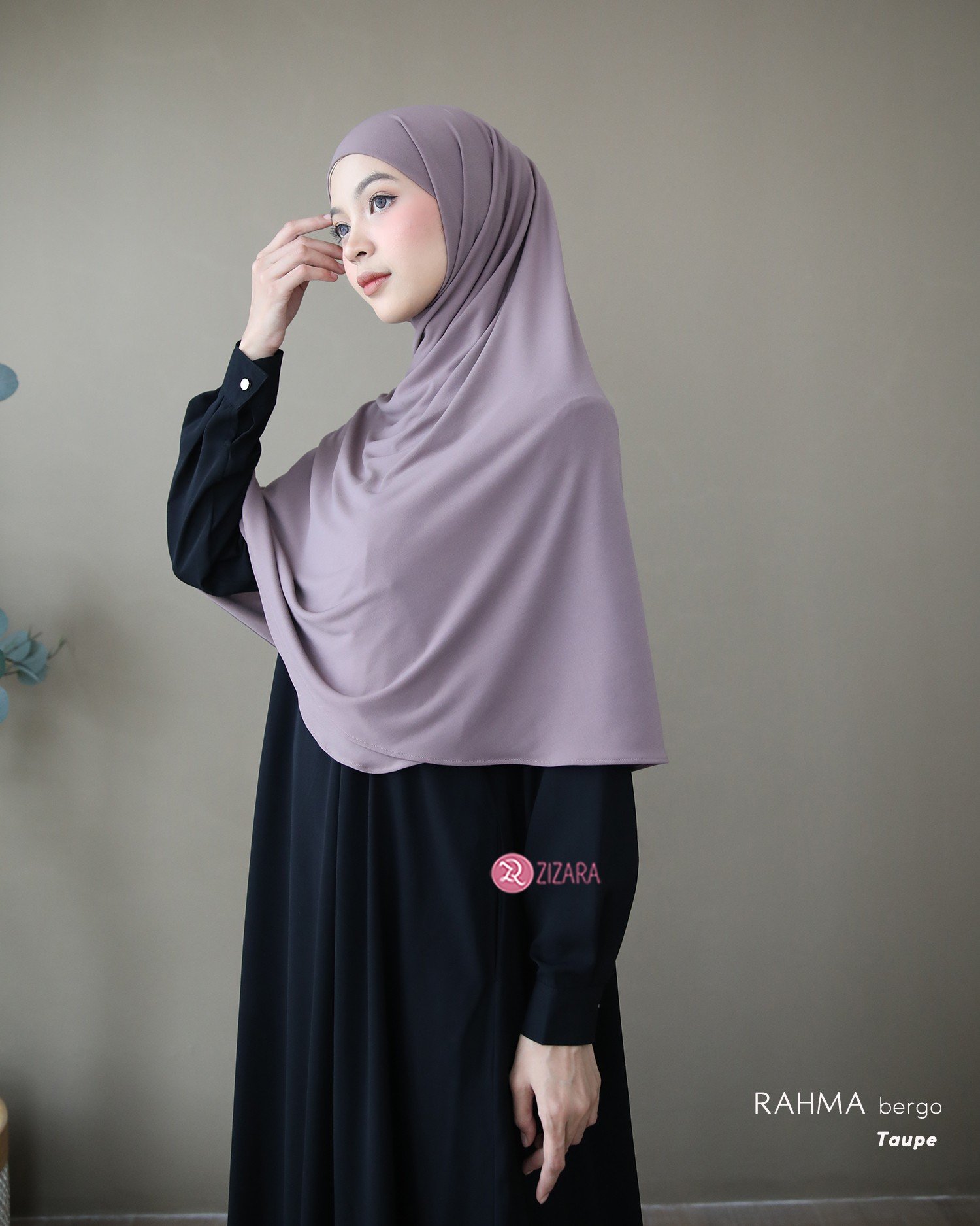 LINE_ALBUM_Rahma,Rinjani,Rawnie,Rajwa,Ruzha,Rukmi,Radwah_250522_3