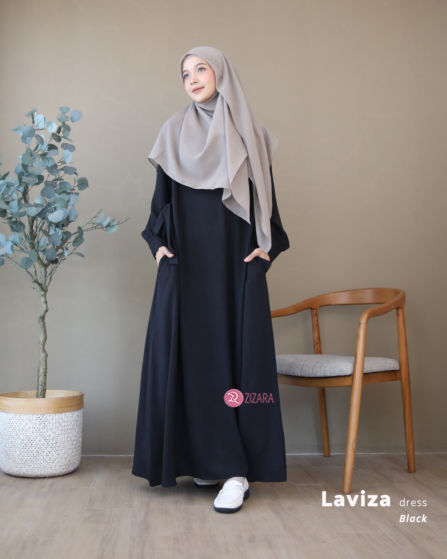 LINE_ALBUM_Laviza,Lahya,Louisa_250703_6