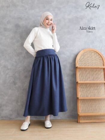 Aiza Skirt Navy