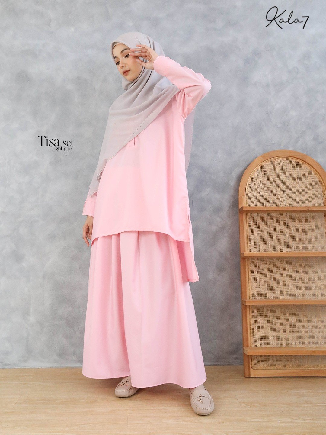 LINE_ALBUM_Tisa,Tadia,Tuva,Torean,Talia,Tena,Tiza,Tara_251027_12